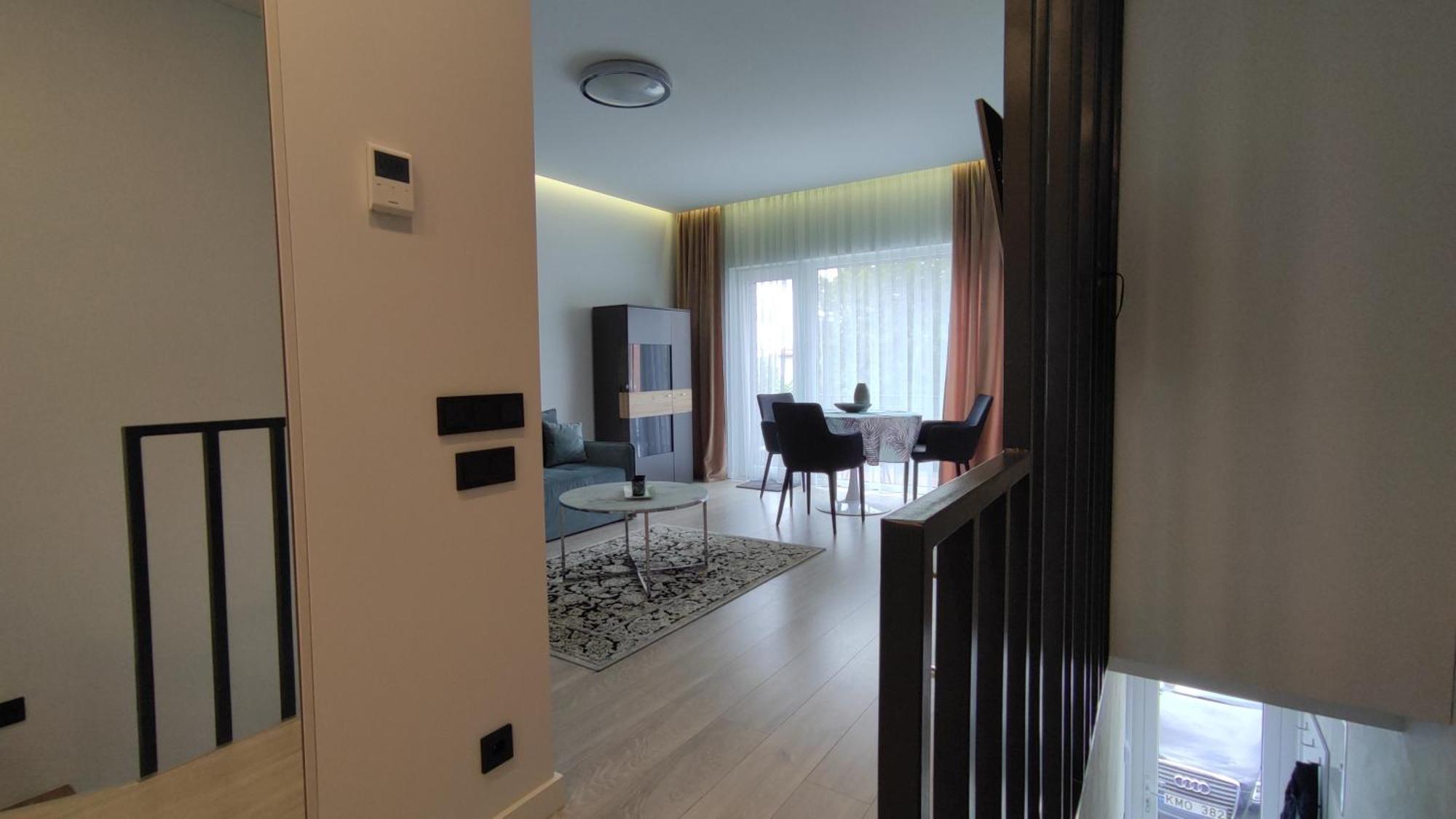 New J&R Apartment Near Girstutis, Free Private Parking & Self Check-In 카우나스 외부 사진