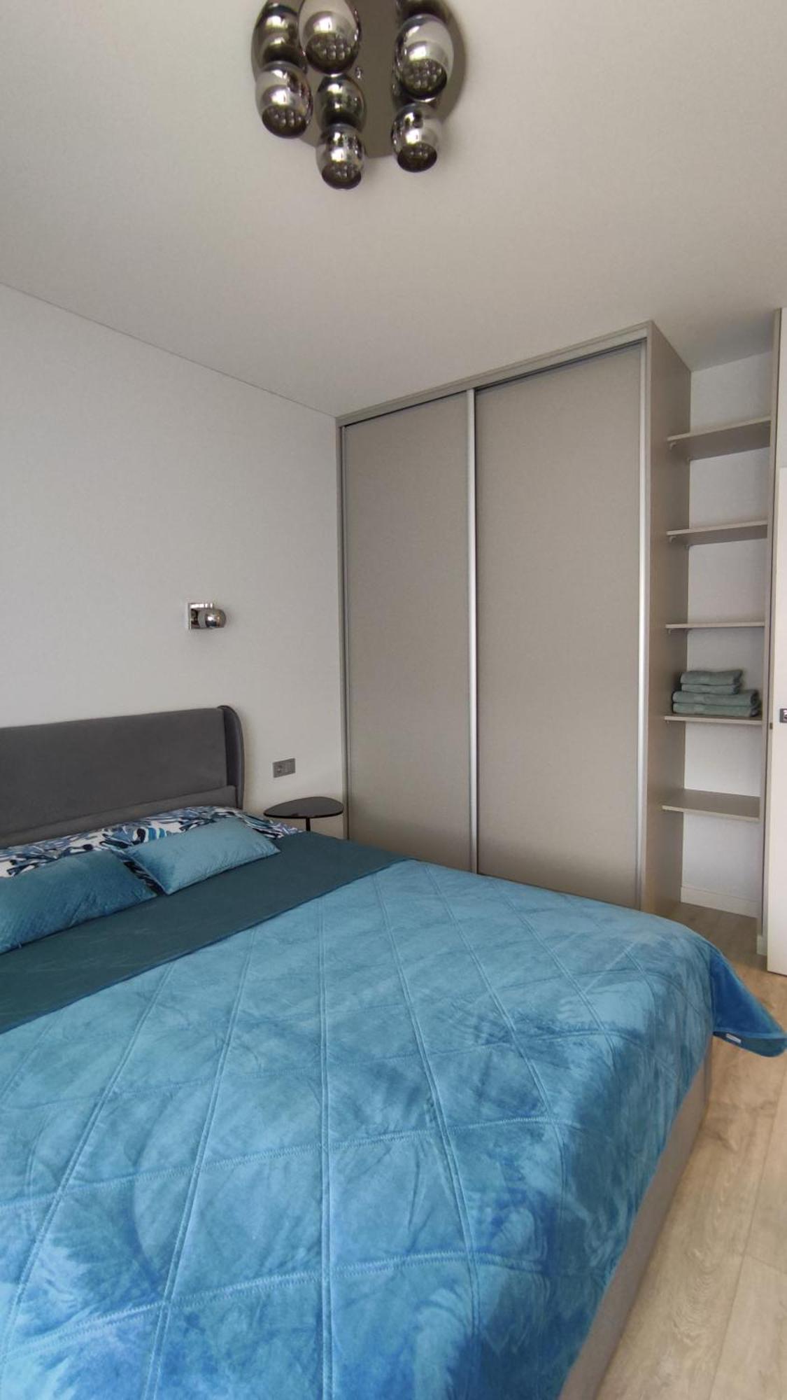 New J&R Apartment Near Girstutis, Free Private Parking & Self Check-In 카우나스 외부 사진