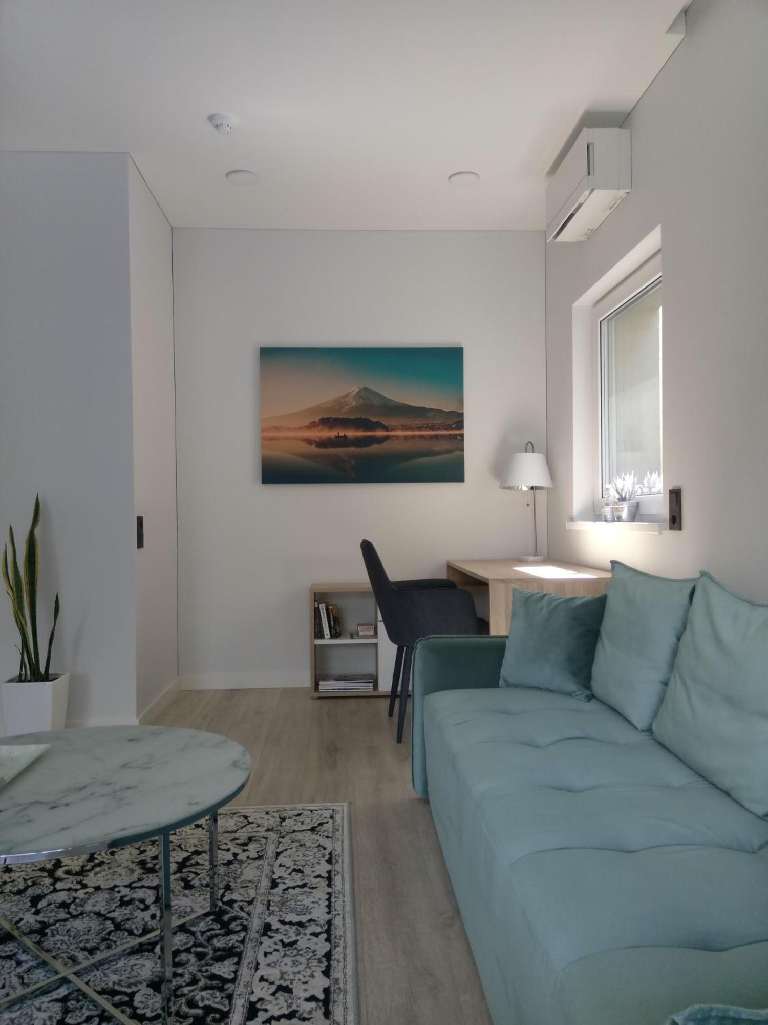 New J&R Apartment Near Girstutis, Free Private Parking & Self Check-In 카우나스 외부 사진