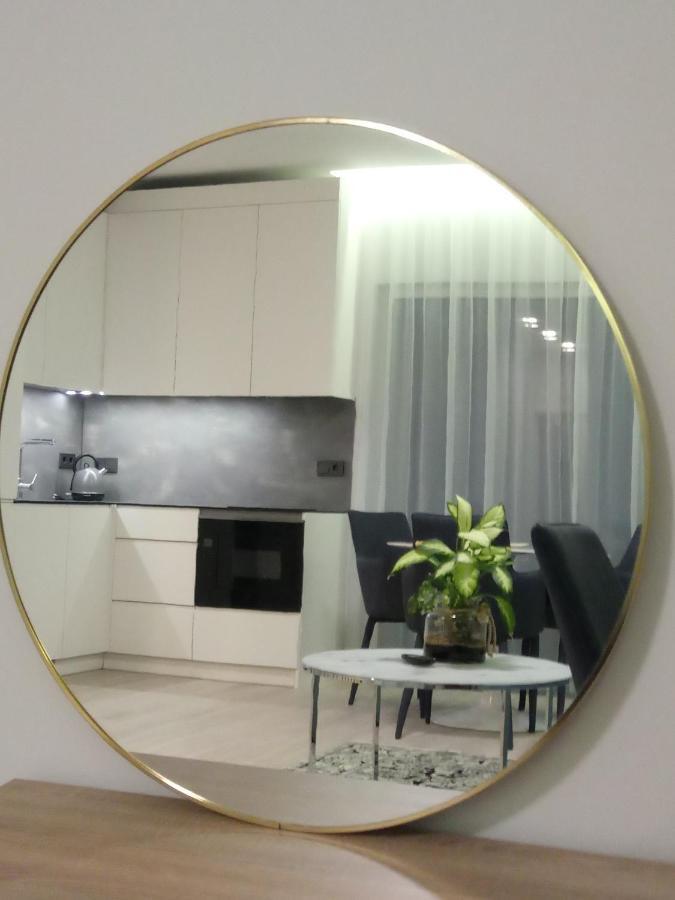 New J&R Apartment Near Girstutis, Free Private Parking & Self Check-In 카우나스 외부 사진