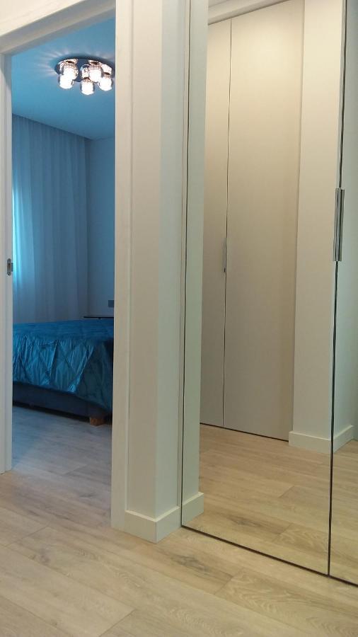 New J&R Apartment Near Girstutis, Free Private Parking & Self Check-In 카우나스 외부 사진